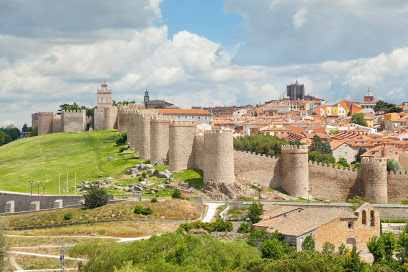 Ávila‎