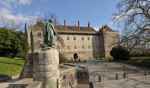 Parque do Castelo e Paço dos Duques de Bragança